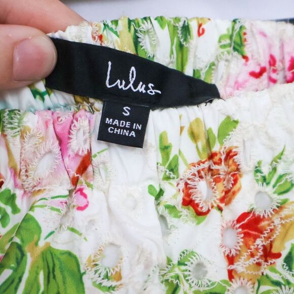 Lulus Gorgeous Aura White Floral Print Embroidered Ruffled Mini Skirt - Small - Picture 9 of 9